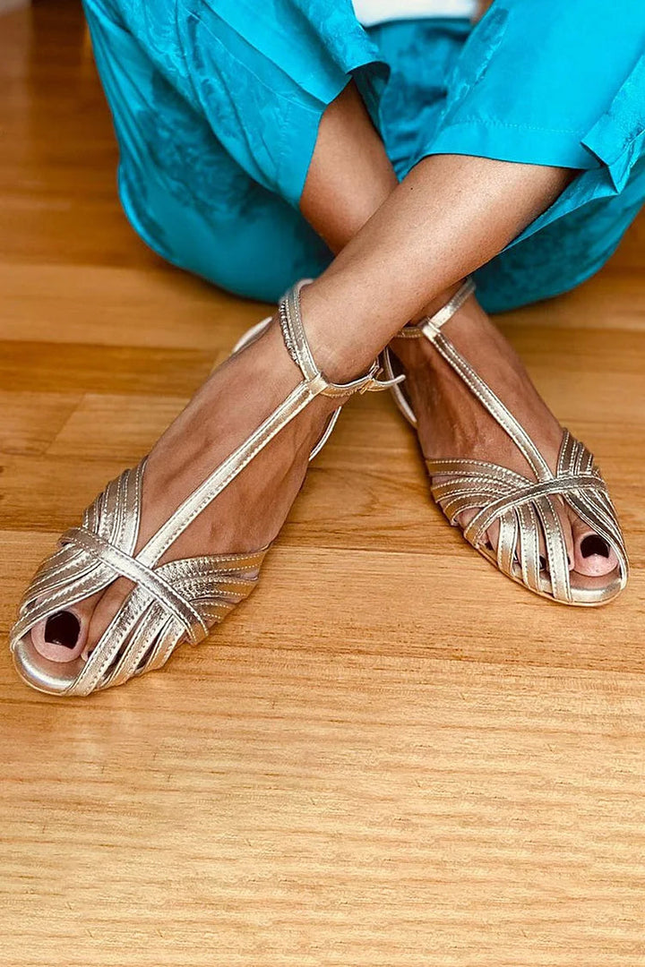 Lori™ | Women's Glossy Peep-Toe T-Strap Sandals