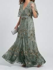 Selora | Halter Bloom Flow Maxi Dress