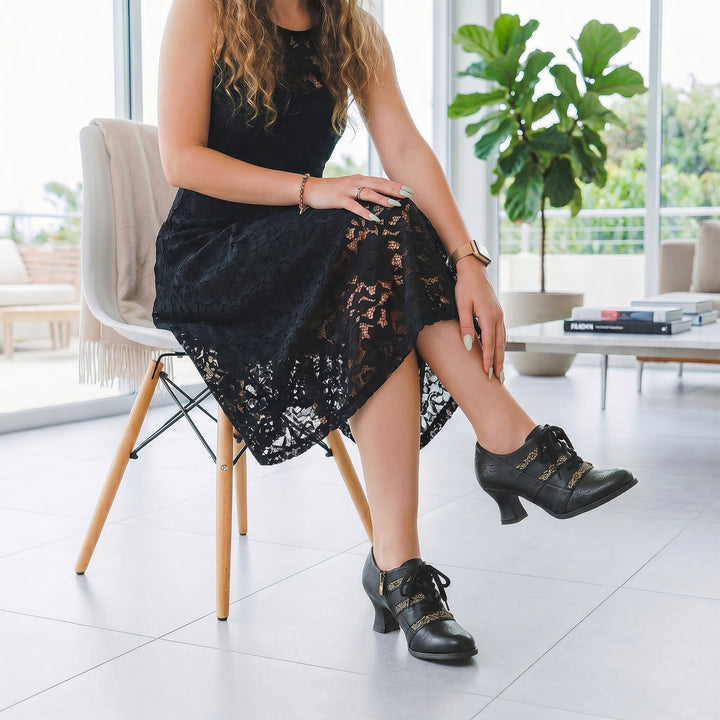 Gwynley™ | Vintage Boho Lace-Up Pumps