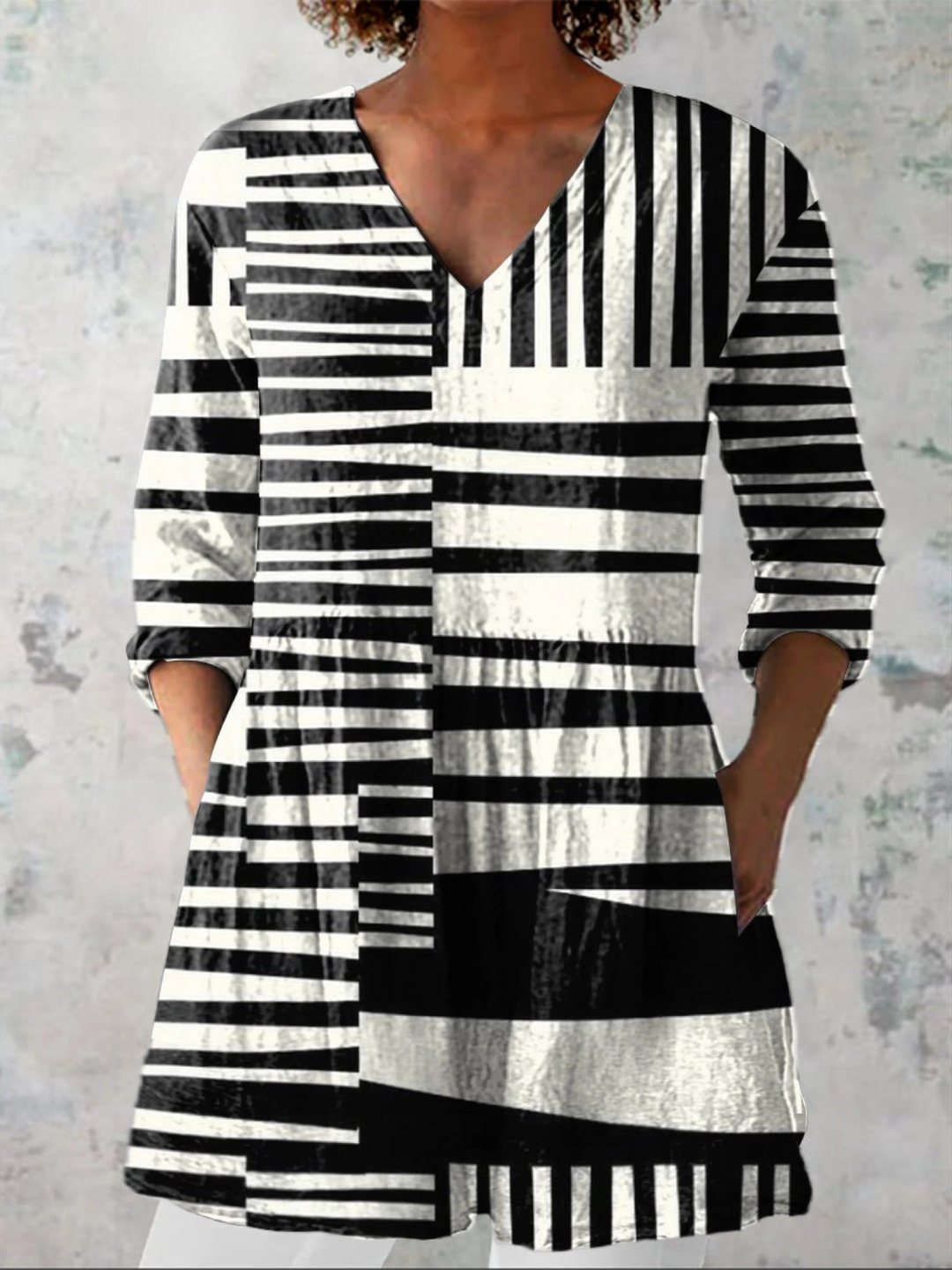 Treslyn | Long Blouse with V-Neck