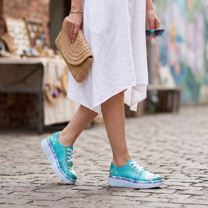 Azzurella™ | Women's Floral Platform Lace-Up Sneakers