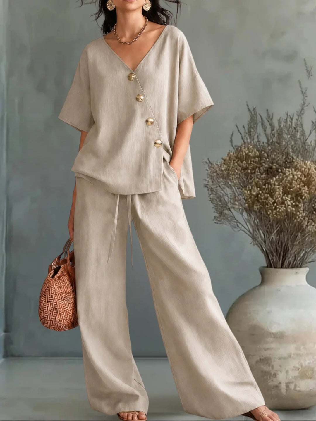 Greta | V-Neck with Buttons Set