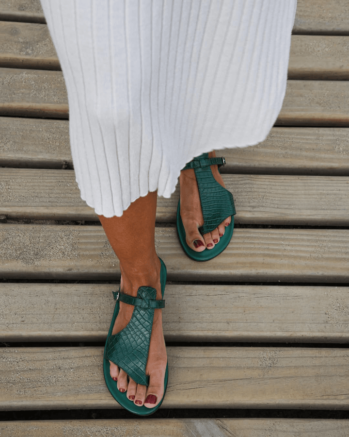 Kira™ | Women's Croc-Effect Thong Sandals