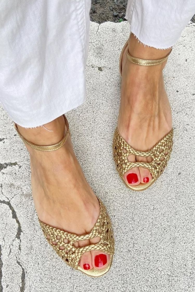 Lei™ | Women's Woven Cut-Out Open-Toe Flat Sandals