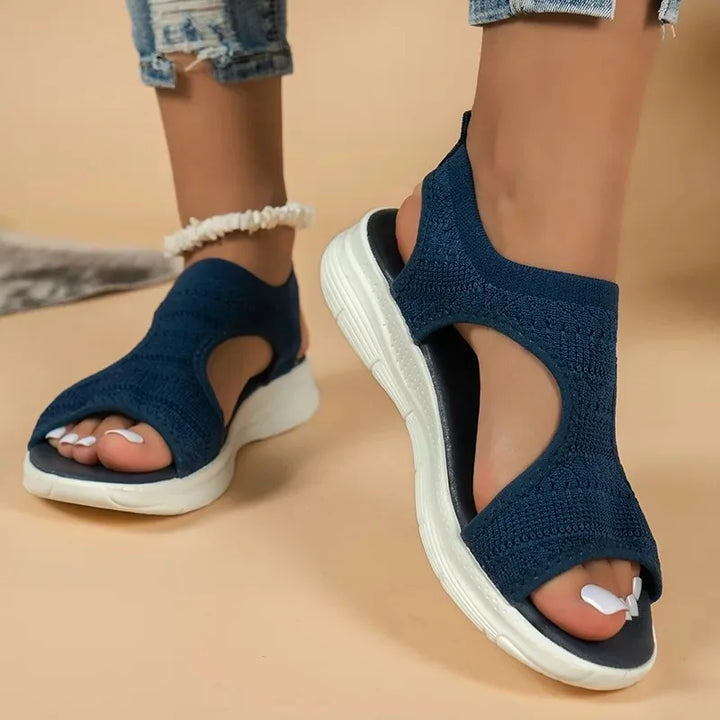 Sara | Sandals with a design
