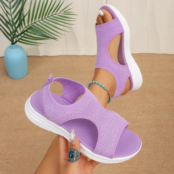 Sara | Sandals with a design
