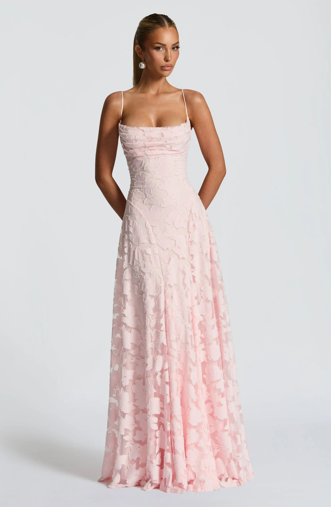 Clara Léon | Elegant Maxi Dress